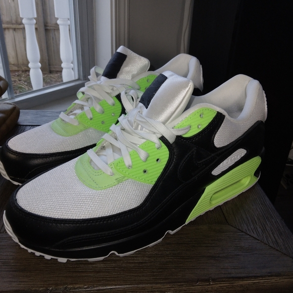 Nike Air Max Sneakers Black, White, Neon Green Men 9.5 new without box main image 5
